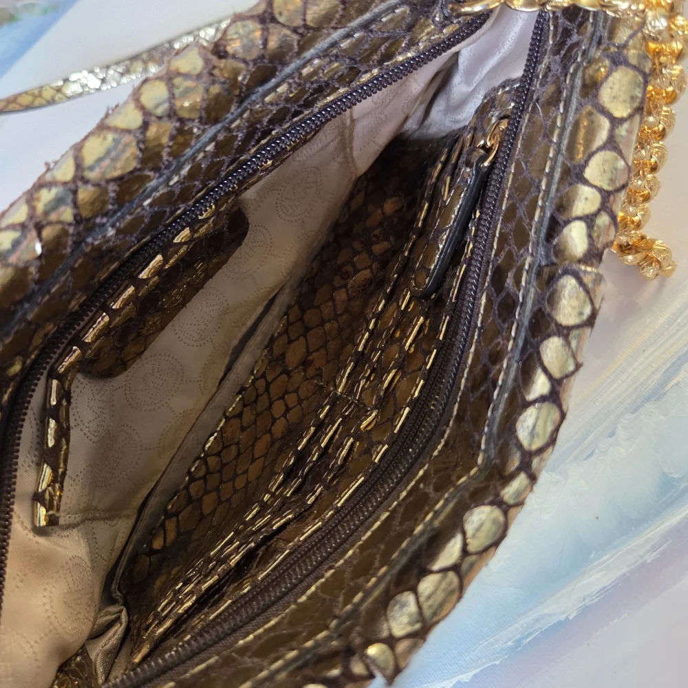Michael Kors Metallic Snakeskin-Effect Gold Dark Undertone - Picture 11 of 16